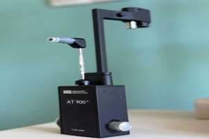 اهدای دستگاه سنجش فشار چشم (Tonometer) به بیمارستان حضرت ولی‌عصر (عج)